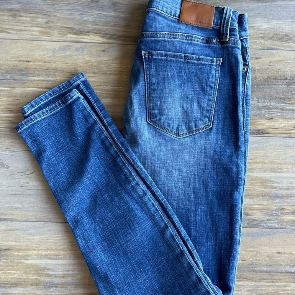 Lucky Jeans